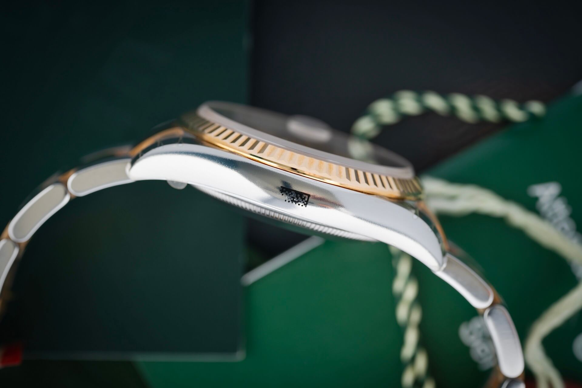 Rolex Datejust 116233 B&P NOS Condition