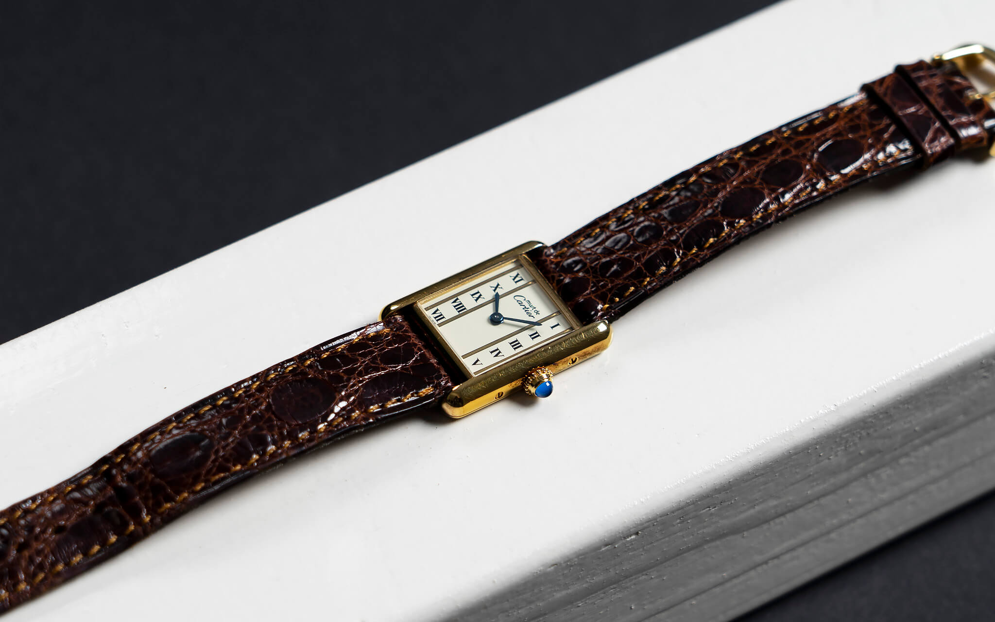 CARTIER TANK ‘ROMAN PILLAR’ DIAL