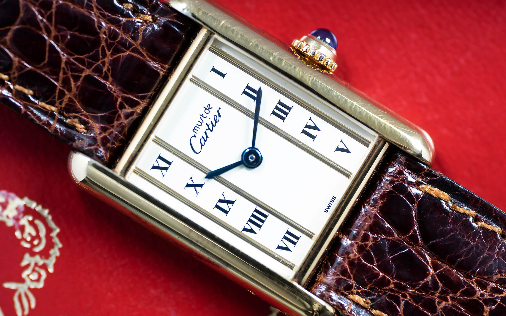 CARTIER TANK ‘ROMAN PILLAR’ DIAL