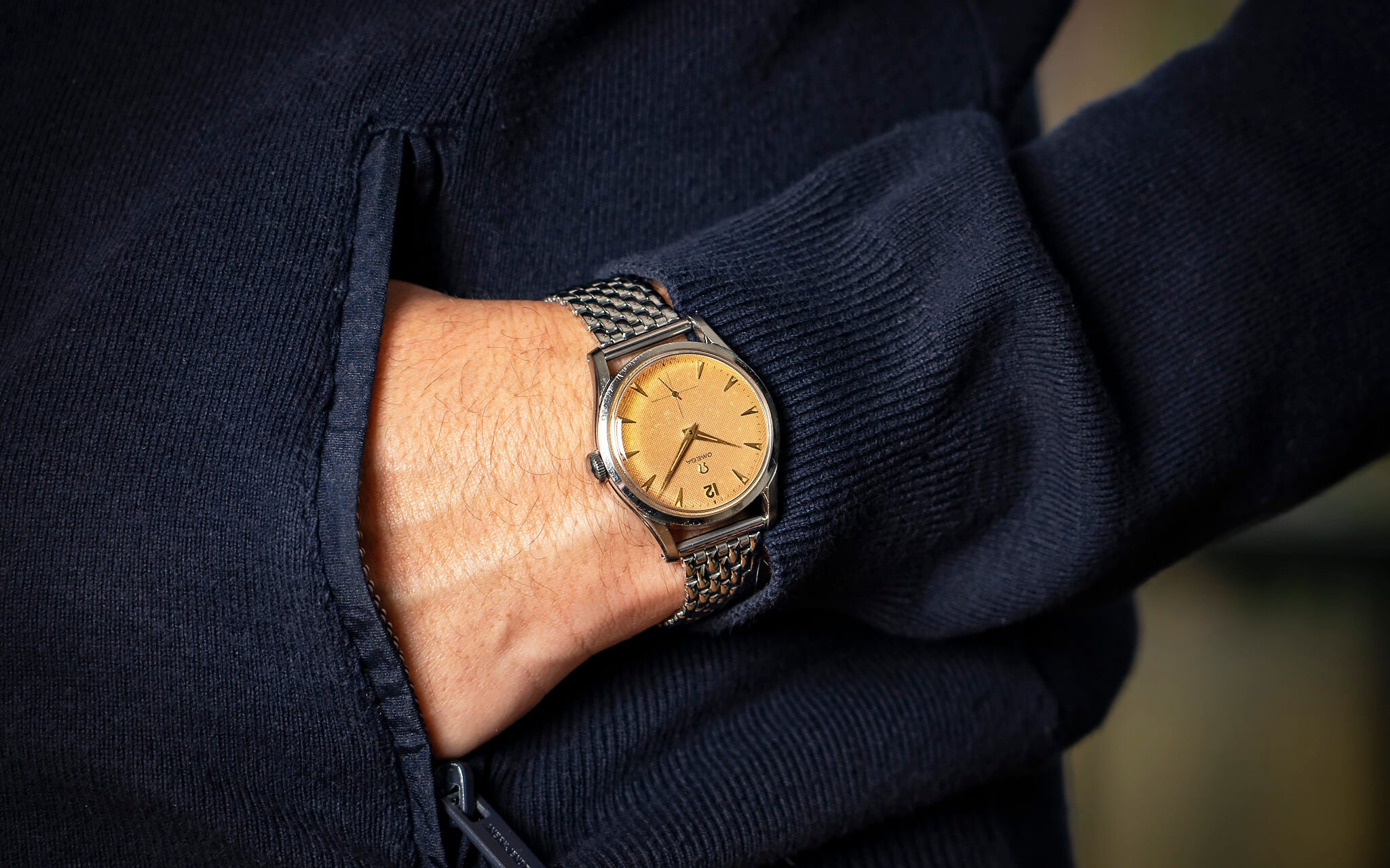 OMEGA 2639 SALMON WAFFLE DIAL