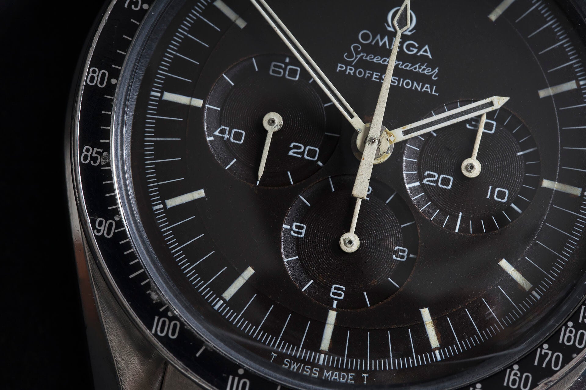 OMEGA SPEEDMASTER DARK TROPICAL + HOLZER