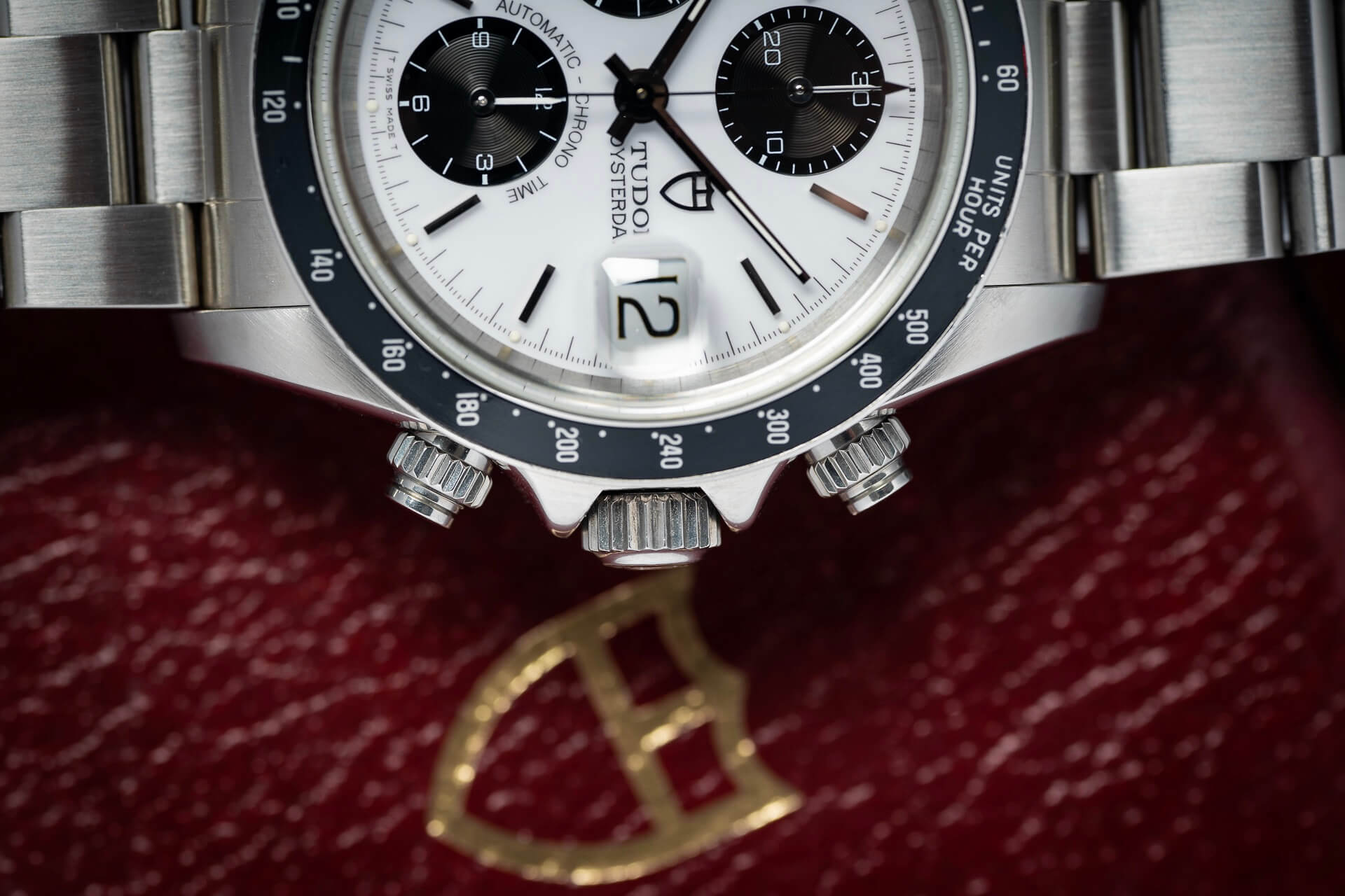 Tudor Oysterdate 79260 B&P
