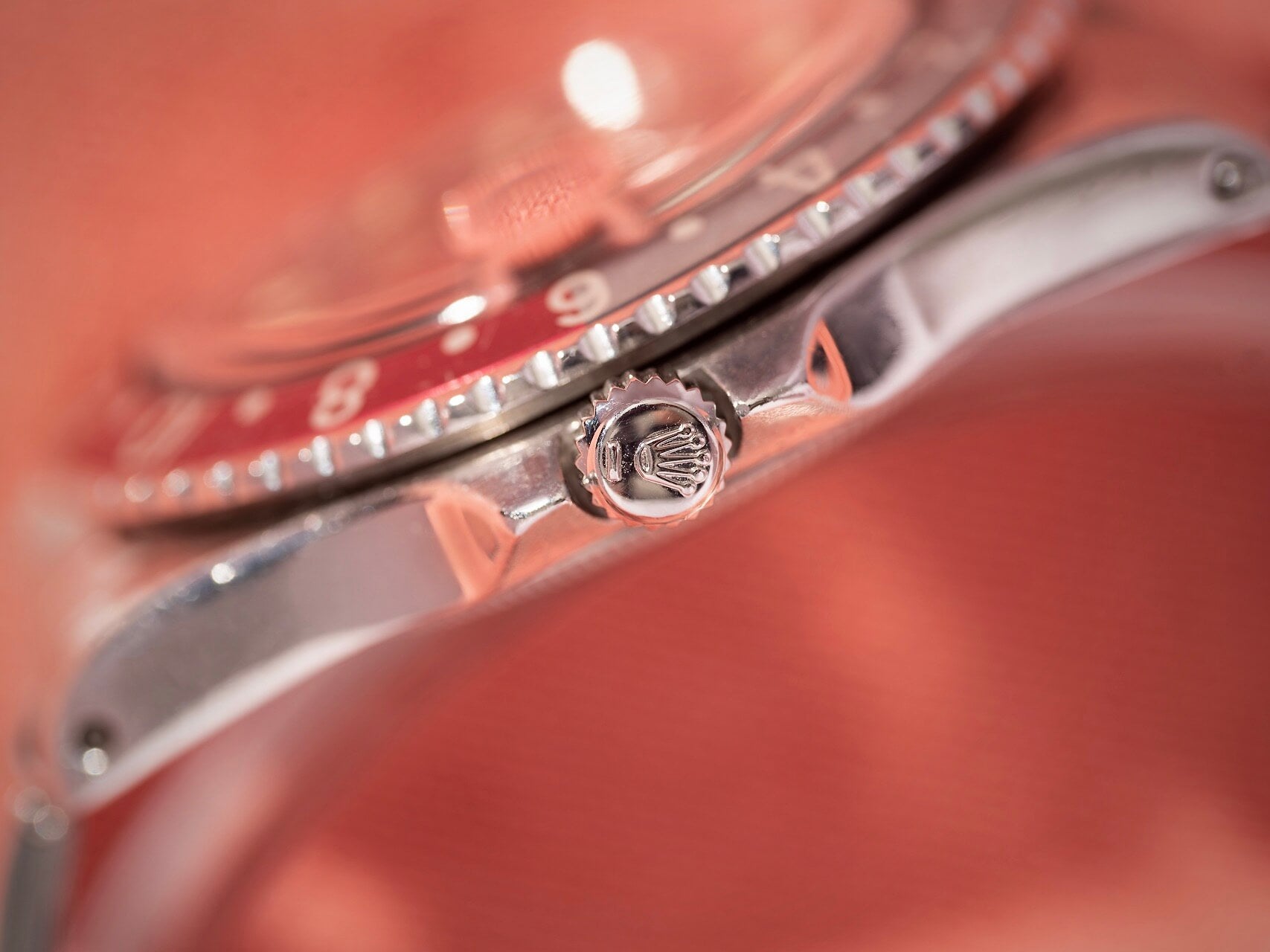 Rolex GMT-Master 1675, Gilt dial 'Pointed Crown Guards'