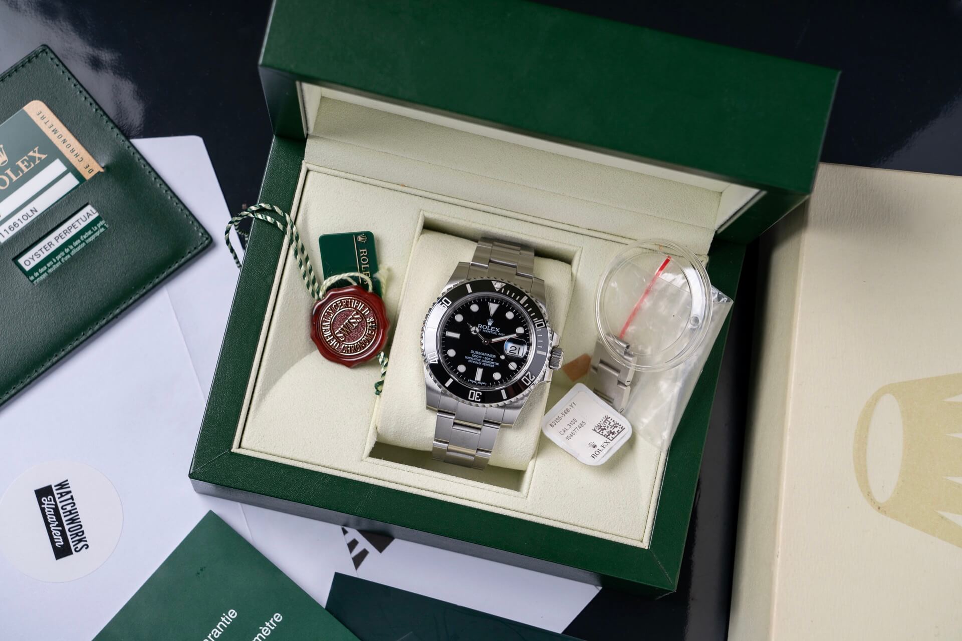 Rolex Submariner Date 116610LN B&P