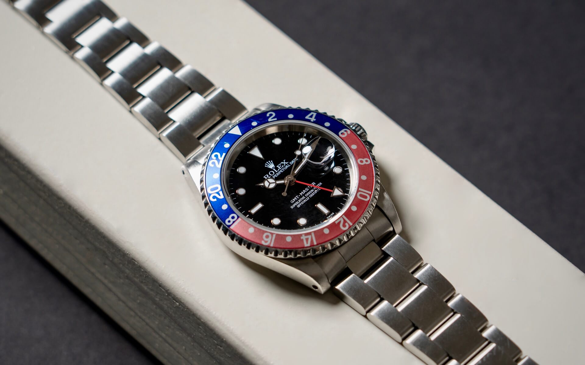 ROLEX GMT-MASTER 16700 'SWISS ONLY'