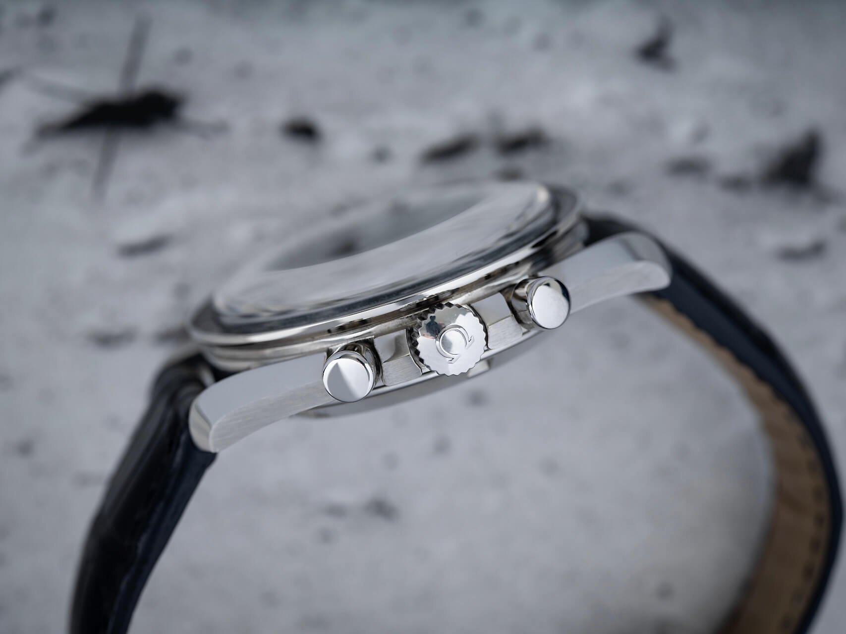 Omega Speedmaster Moonwatch 38705031
