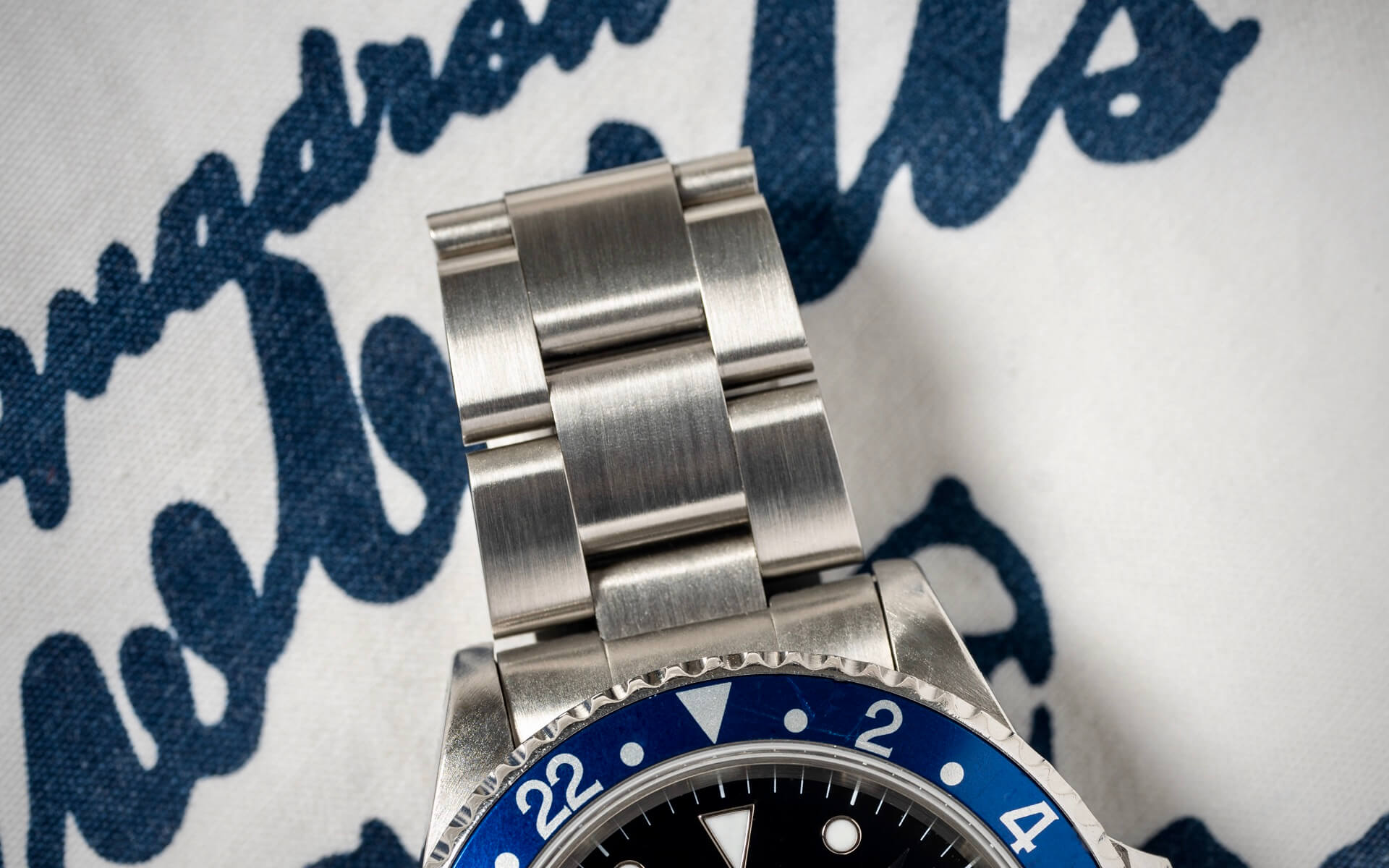 ROLEX GMT-MASTER 16700 'SWISS ONLY'