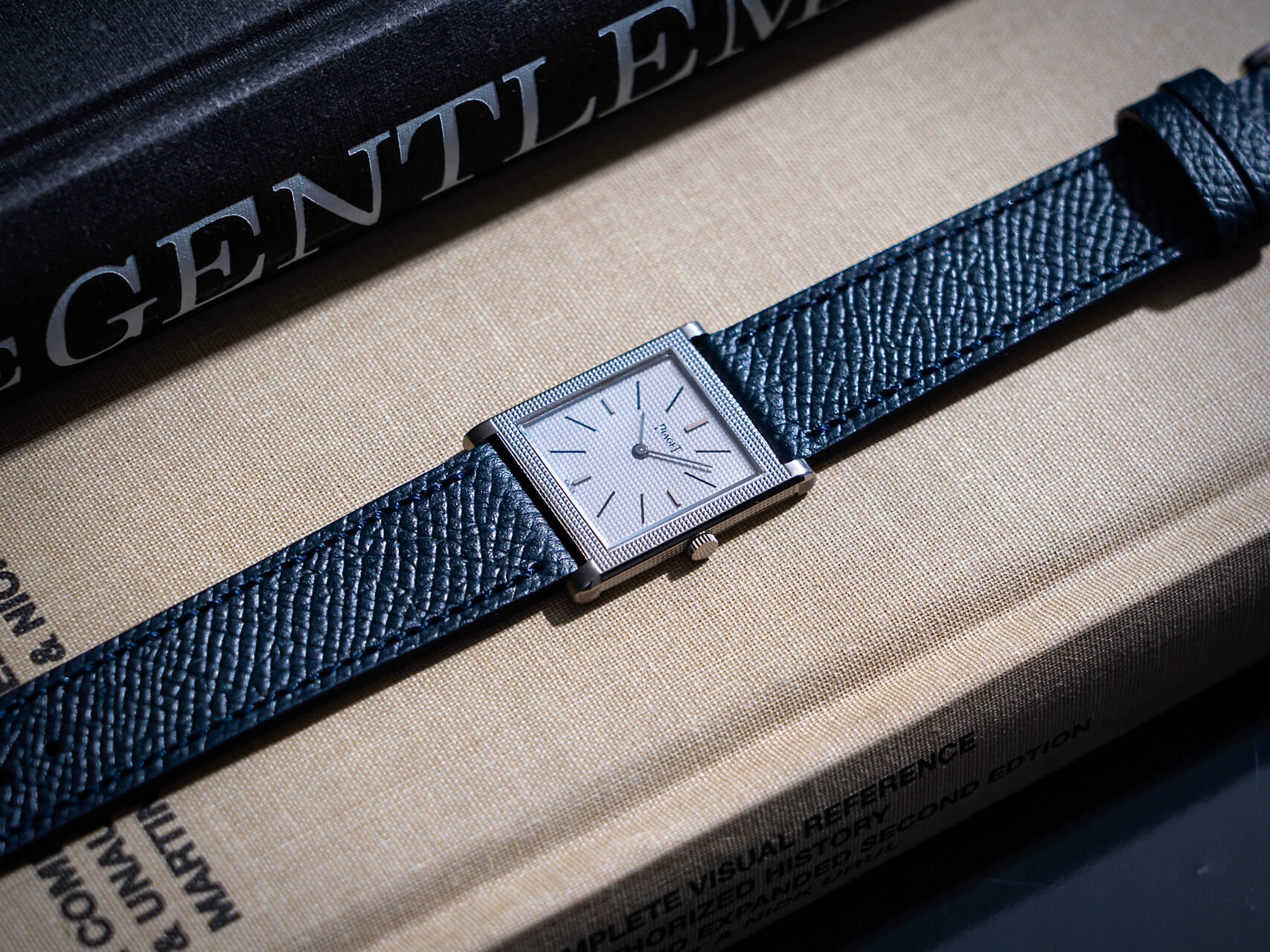 Piaget reference 908-4c 'Clous de Paris'