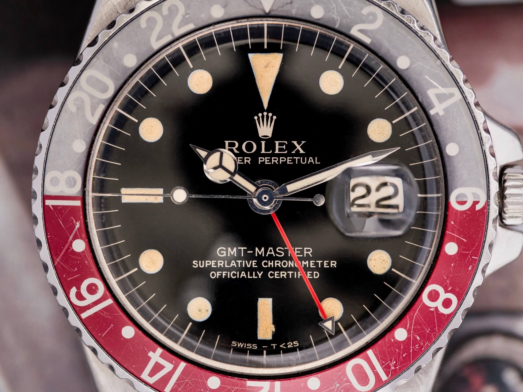 Rolex GMT-Master 1675, Gilt dial 'Pointed Crown Guards'