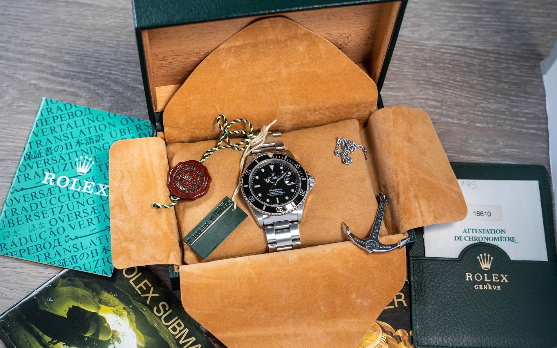 ROLEX SUBMARINER 16610 B&P