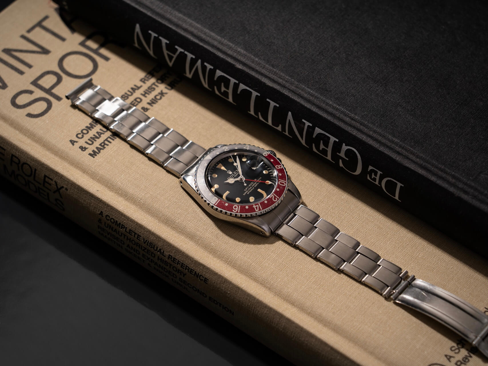 Rolex GMT-Master 1675, Gilt dial 'Pointed Crown Guards'
