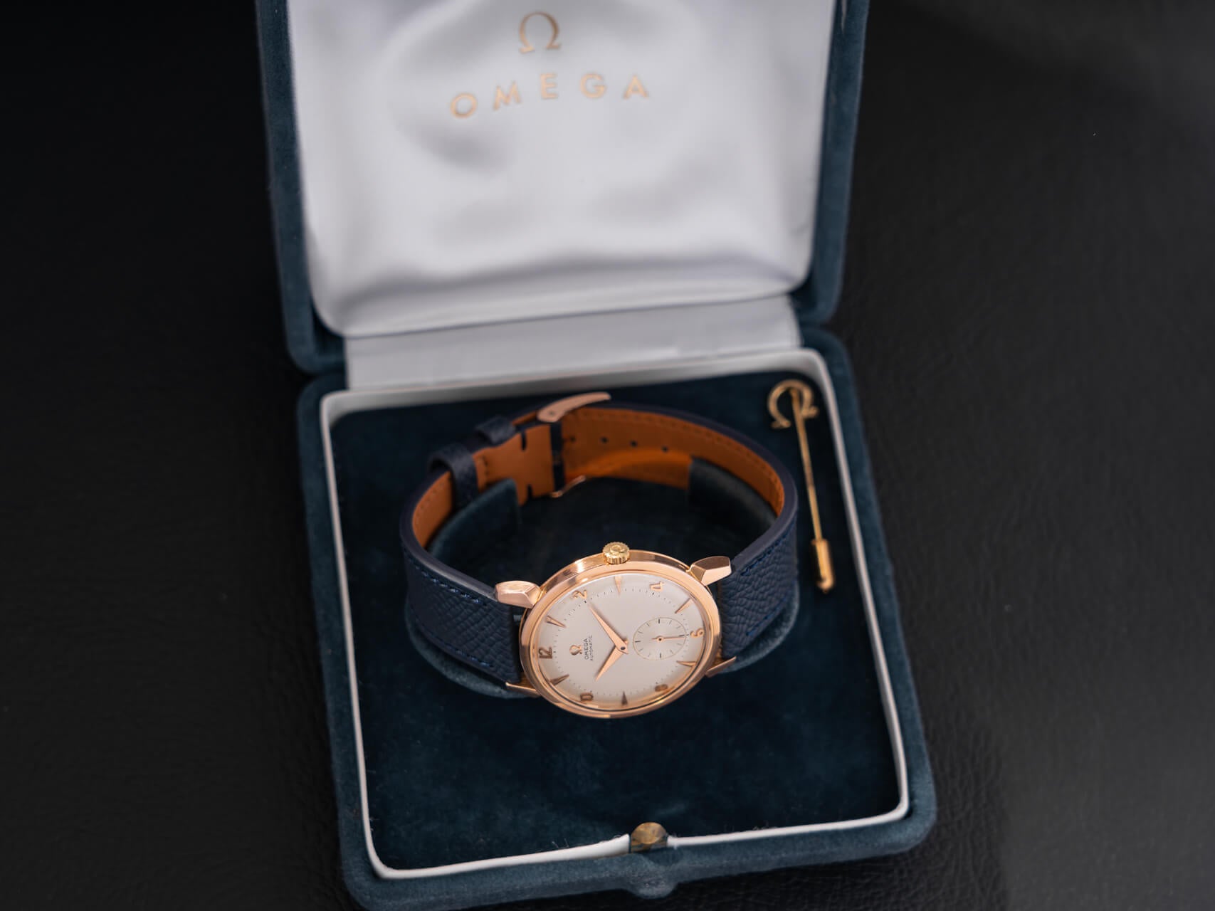 Omega dresswatch Ref. 2709 18k Rose Gold