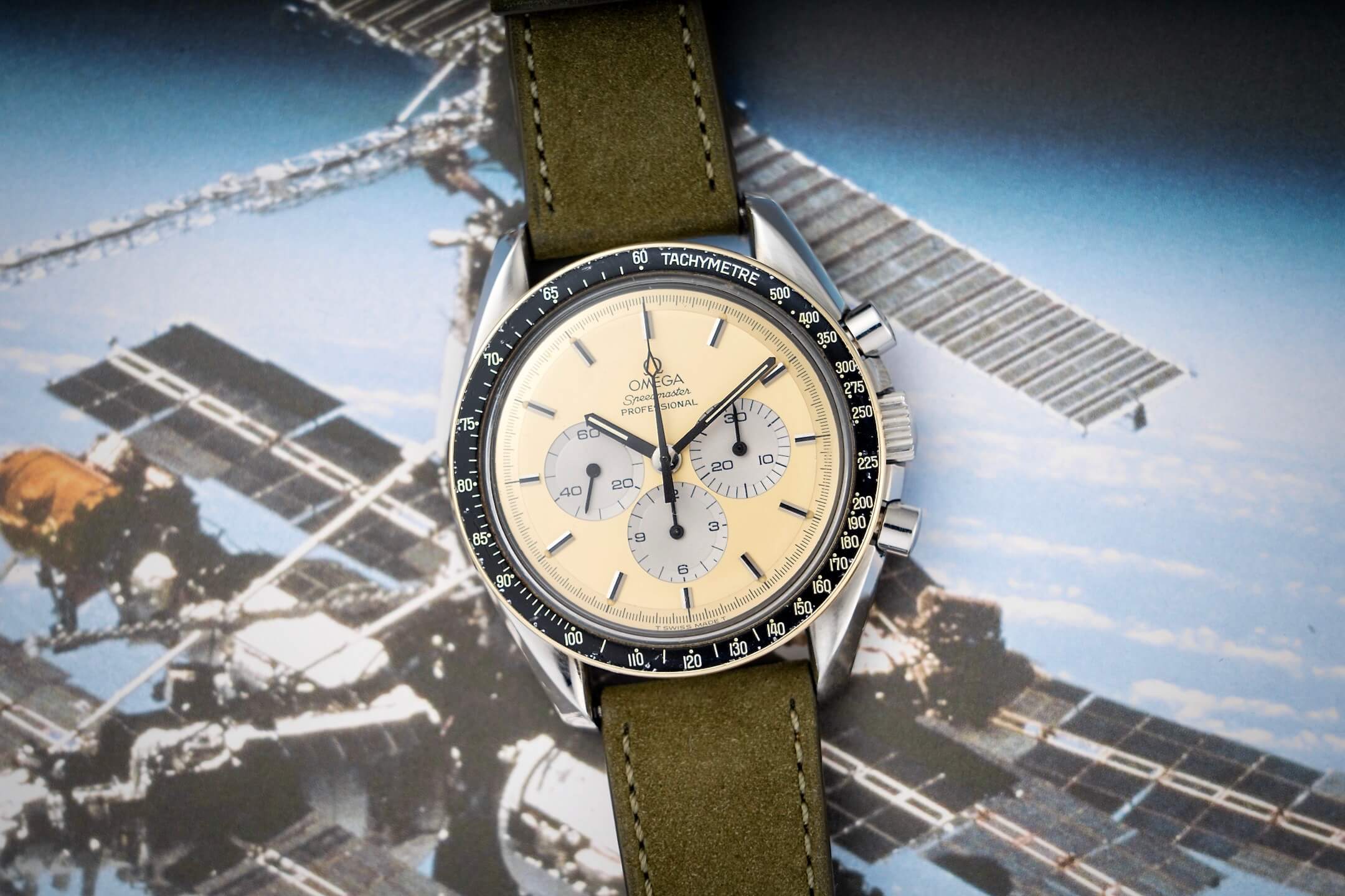 Omega Speedmaster Moonwatch DD145.0022