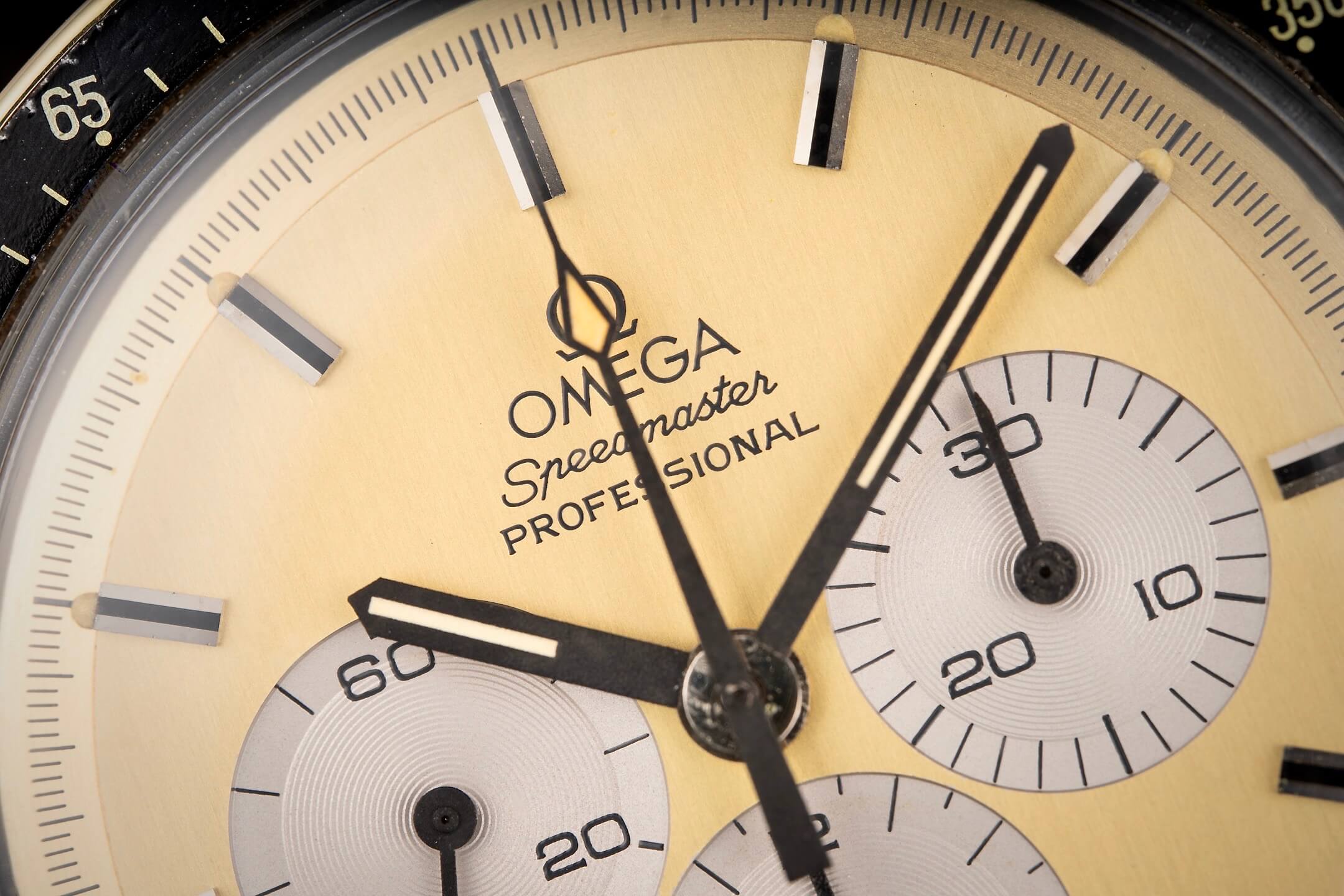 Omega Speedmaster Moonwatch DD145.0022