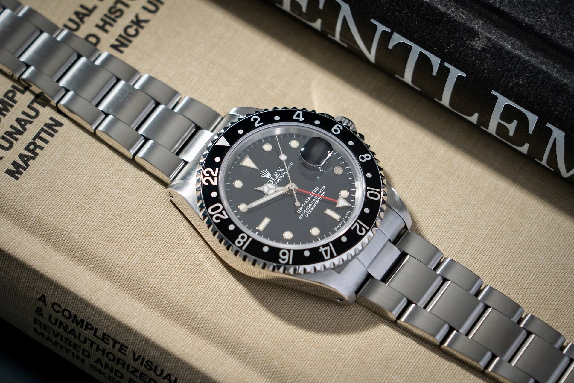 Rolex GMT-Master 16700
