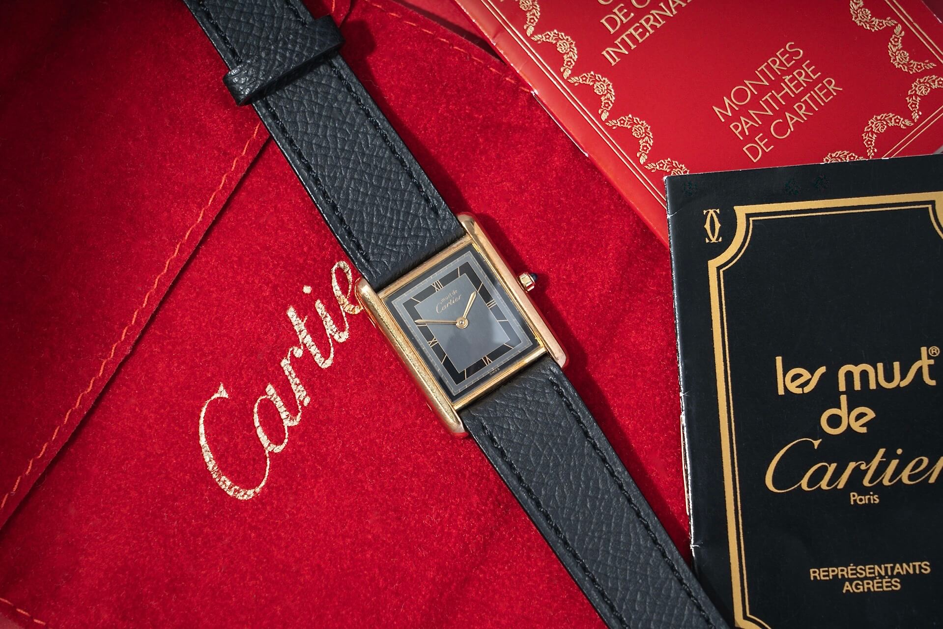 Must de Cartier Tank Medium B&P