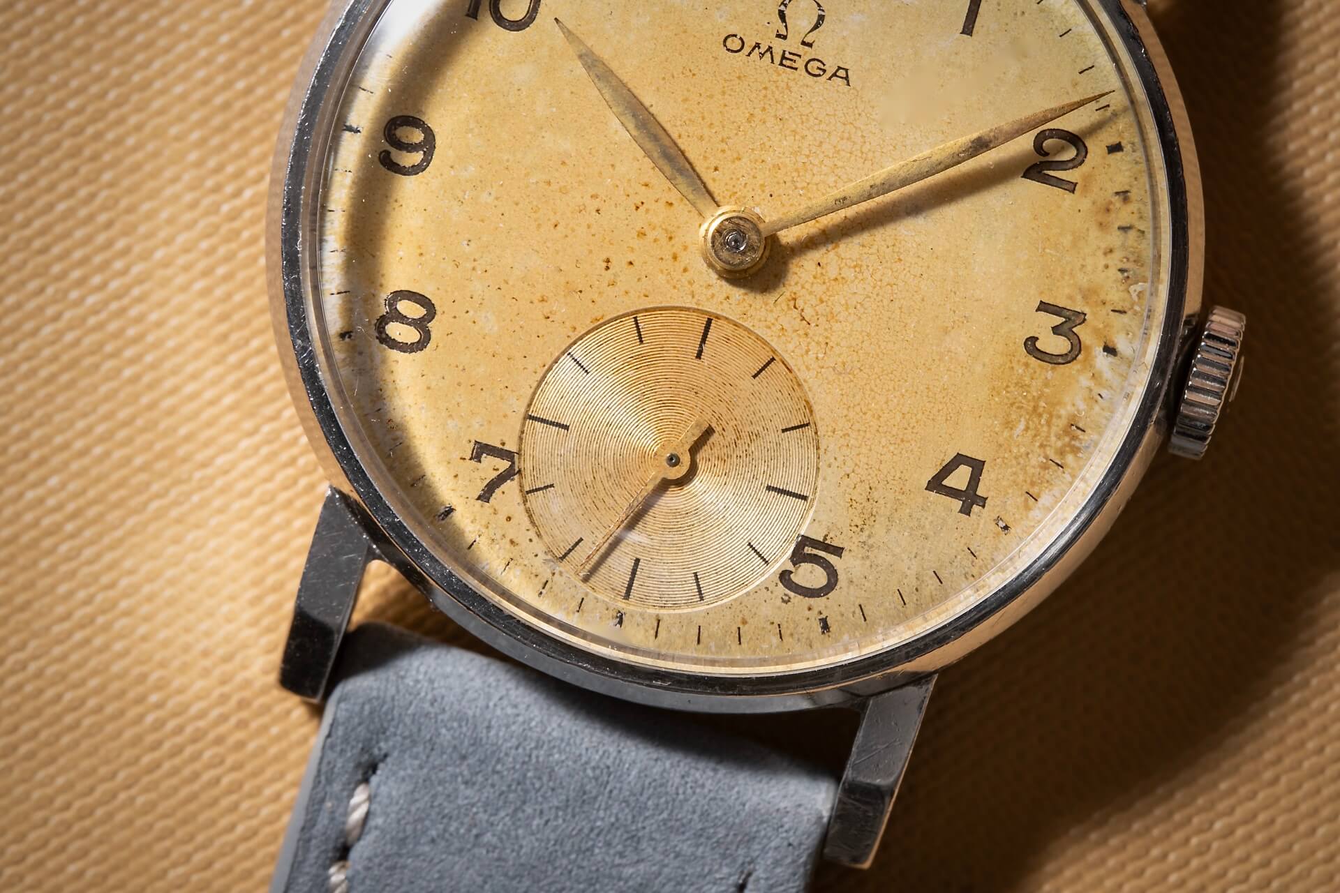 Omega 30T2 'Tropical Dial'