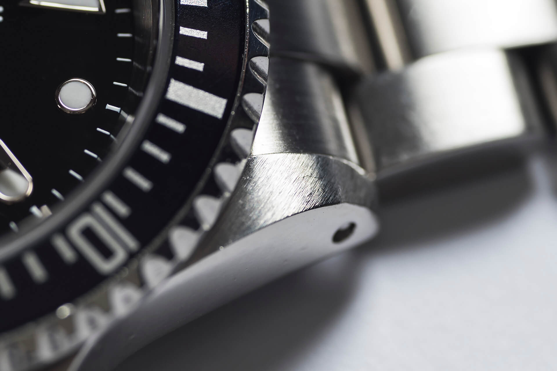 ROLEX SUBMARINER 16610 PINHOLES