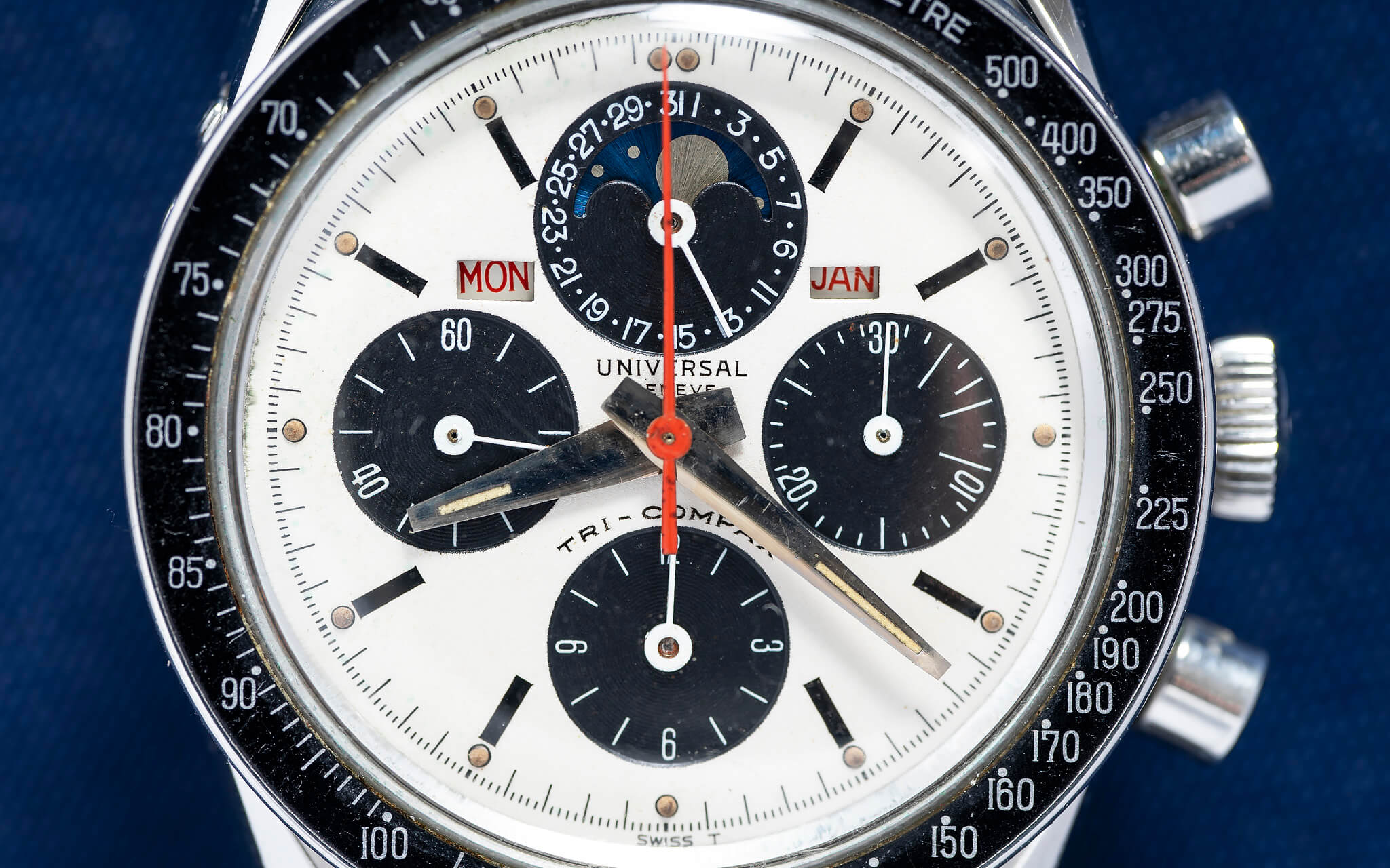 UNIVERSAL GENEVE TRI-COMPAX ‘ERIC CLAPTON’